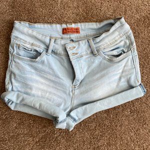 WAX JEAN Womens Size L Push-Up Denim Shorts